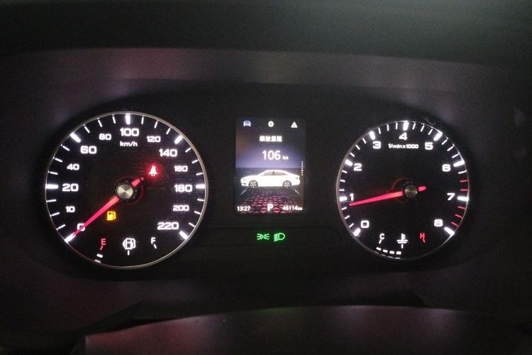 名爵 MG5 2021款 180DVVT CVT青春风尚版中控内饰14