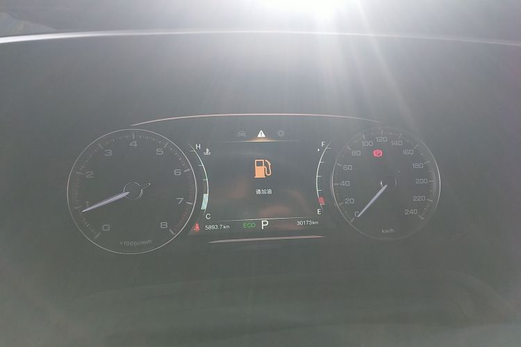 广汽传祺 传祺M8 2023款 领秀系列 390T 尊享版中控内饰14