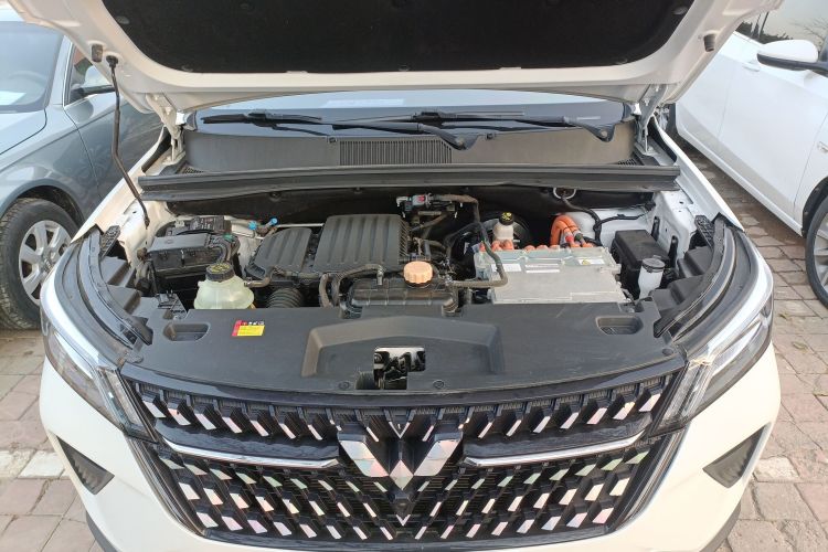 五菱汽车 五菱星辰 2022款 2.0L DHT电速款机舱底盘24