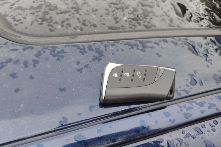 雷克萨斯ES 2020款 200 卓越版中控内饰7001