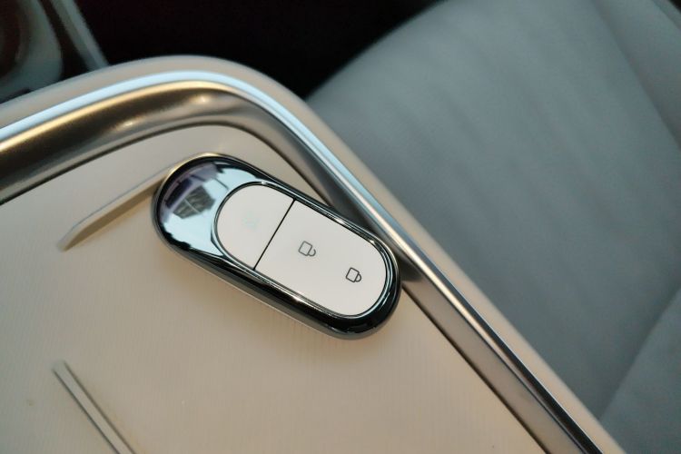 零跑汽车 零跑B10 2025款 510悦享版中控内饰7001