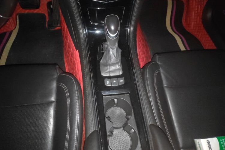 凯迪拉克ATS-L 2017款 28T 时尚型中控内饰18