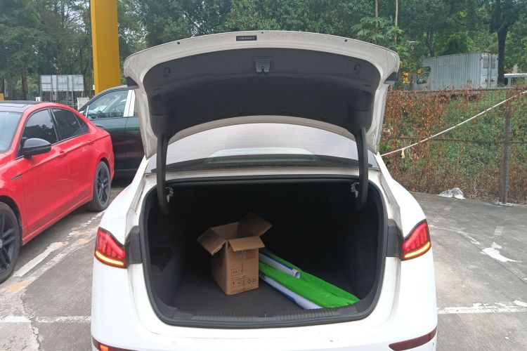 荣威D7 2023款 DMH 125km 卓越版局部细节23