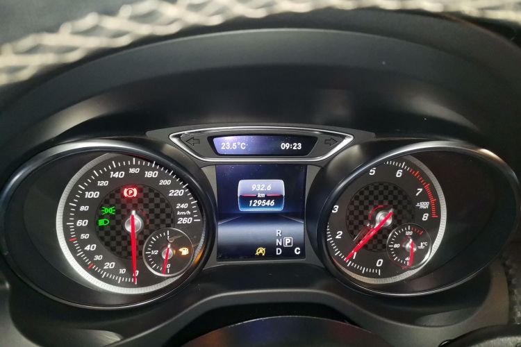 奔驰A级(进口) 2016款 A 200 时尚型局部细节14