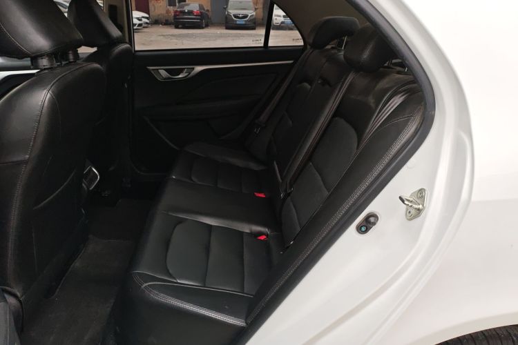 吉利汽车 远景 2018款 1.5L 手动幸福版中控内饰7004