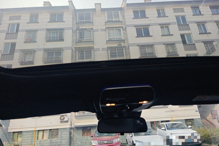 奔驰C级 2024款 C 260 L 运动版中控内饰22