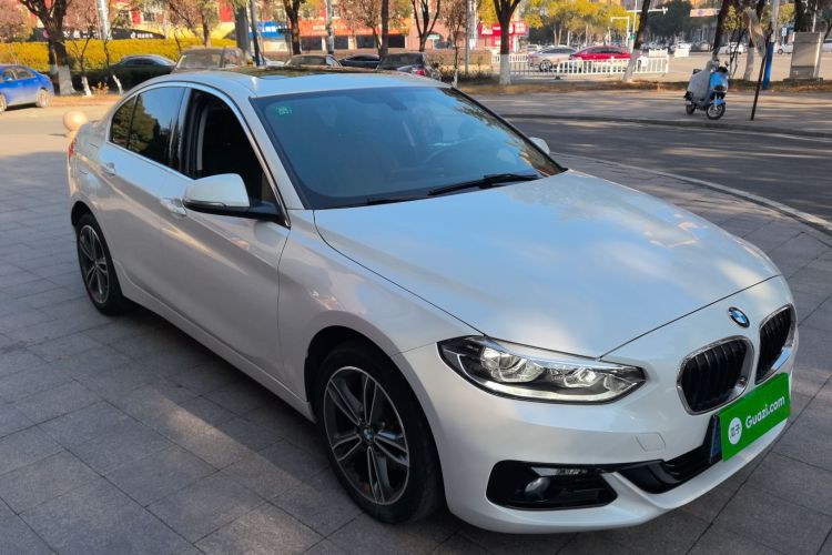 宝马1系 2018款 改款 118i 运动型车身外观6002