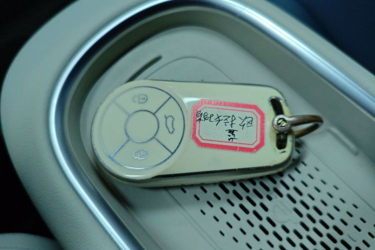 欧拉好猫 2023款 401km标准续航 舒享型 磷酸铁锂中控内饰7001