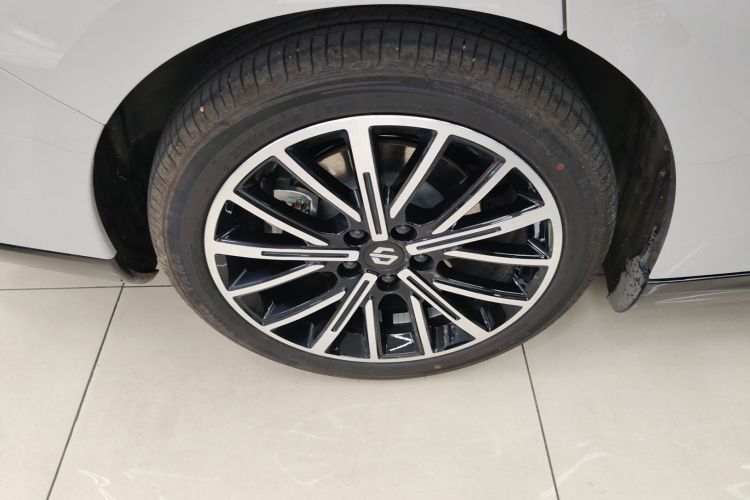 零跑汽车 零跑B01 2025款 550悦享版车身外观6008