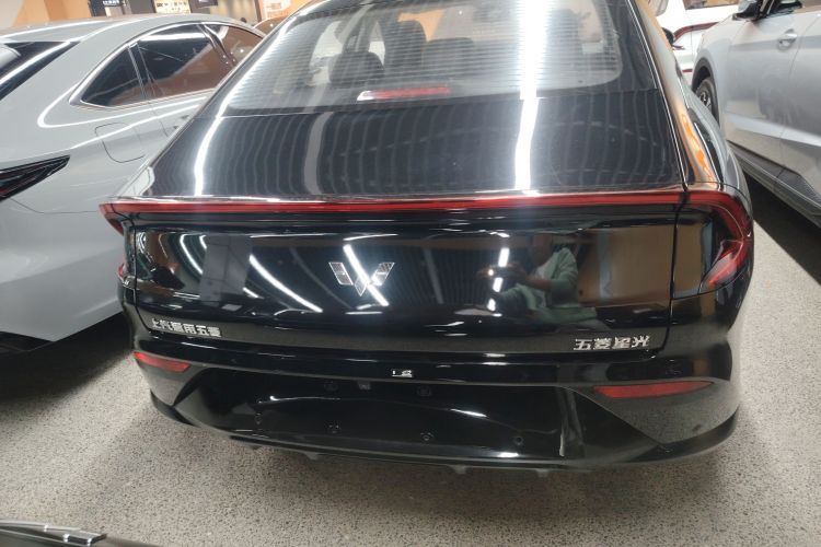 五菱汽车 五菱星光 2024款 共创版 510 进阶型车身外观6