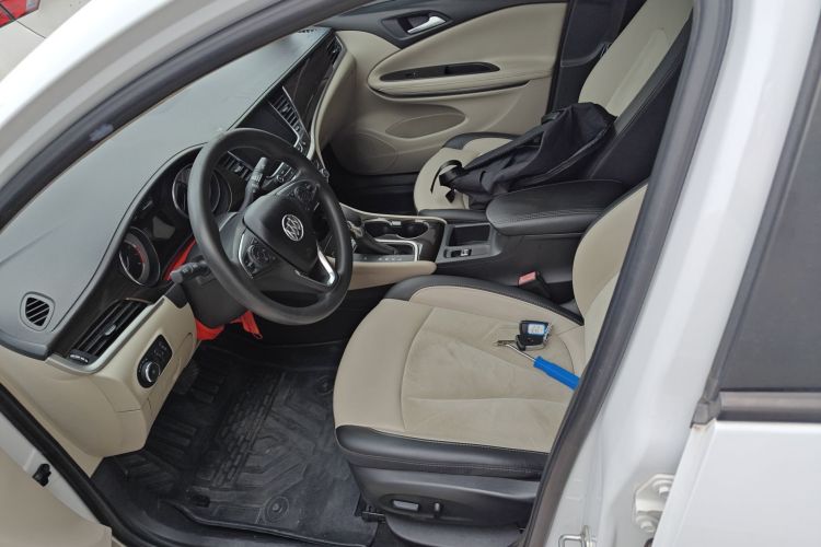 别克 威朗 2018款 三厢 15S 自动领先型局部细节19