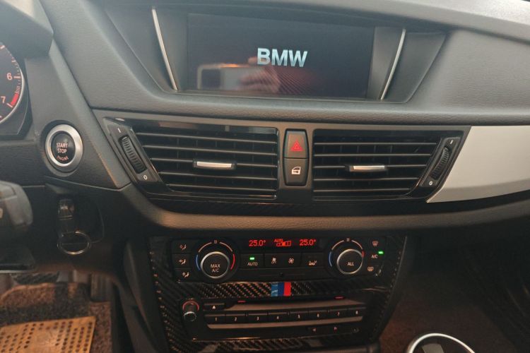 宝马X1 2014款 sDrive18i 领先型局部细节16