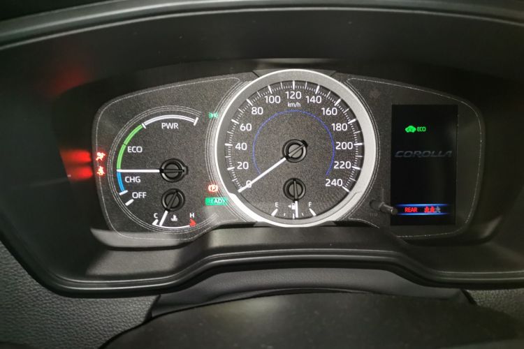 丰田 卡罗拉 2021款 双擎 1.8L E-CVT精英版中控内饰14