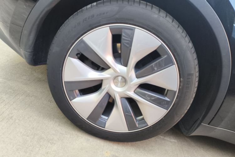 特斯拉 Model Y 2022款 改款 后轮驱动版车身外观6008