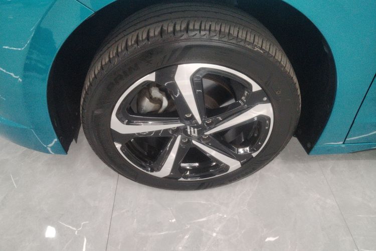 江铃集团新能源 羿 2023款 标准续航行业版车身外观6007