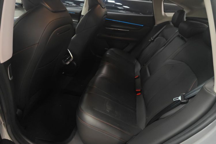 小鹏P7 2020款 670N中控内饰21