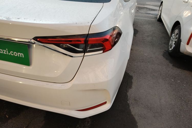 丰田 卡罗拉 2019款 1.2T S-CVT GL-i精英版车身外观6006