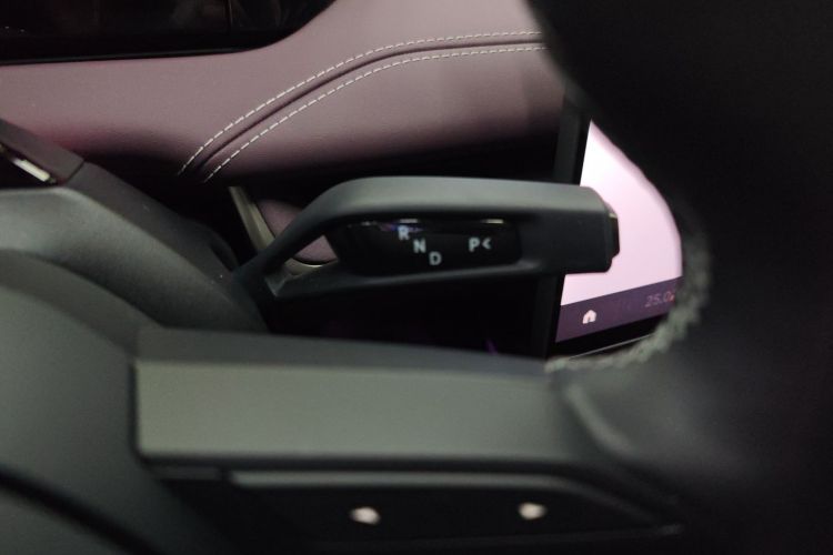 小米汽车 小米SU7 2024款 后驱长续航智驾版中控内饰18