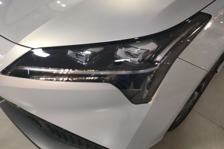 埃安 AION S Plus 2023款 70 智驾版 三元锂局部细节36