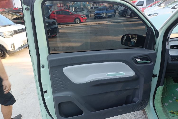 五菱汽车 宏光MINIEV 2021款 马卡龙时尚款 磷酸铁锂中控内饰7007