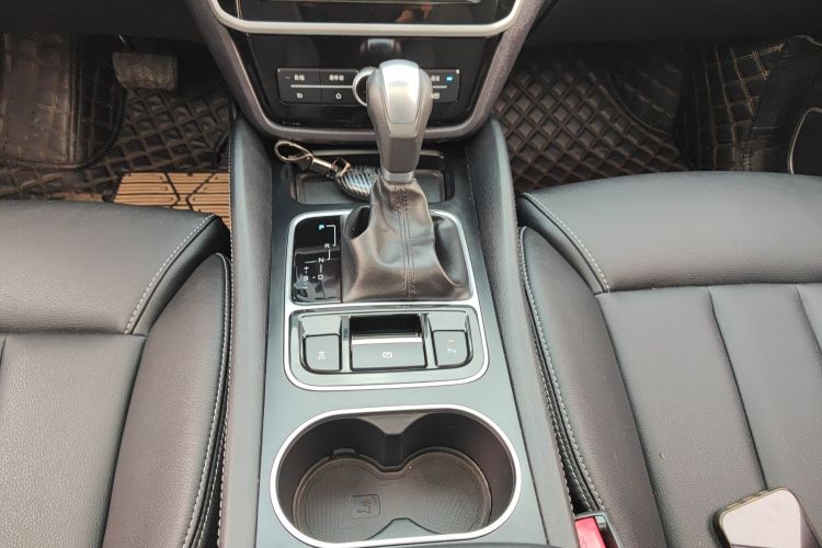 比亚迪 宋MAX 2018款 1.5T 自动智联尊享型 6座局部细节18