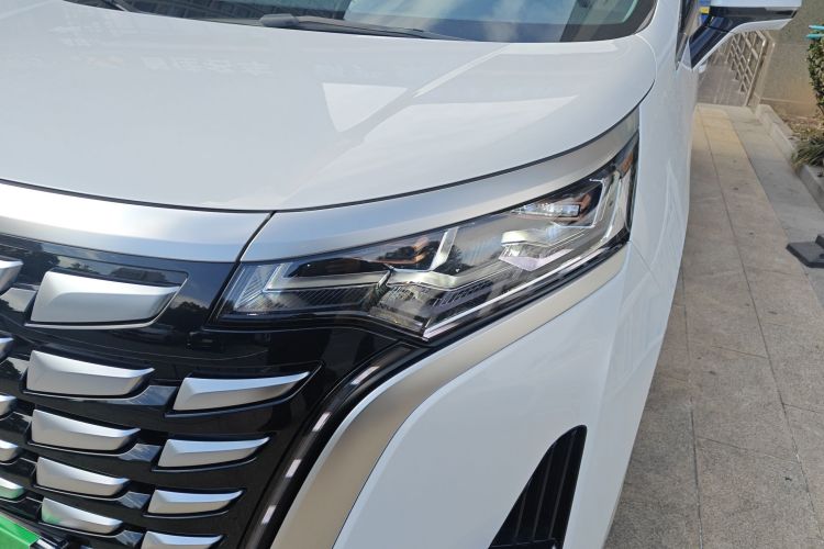 腾势D9 2022款 DM-i 970 四驱旗舰型局部细节36