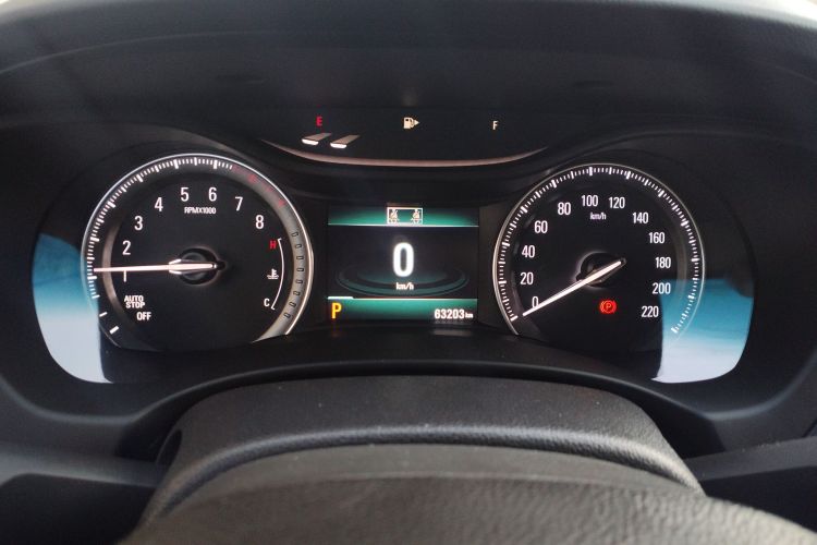 别克GL6 2018款 18T 6座尊贵型中控内饰14