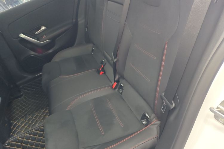 奔驰A级 2023款 A 200 L 时尚型中控内饰21