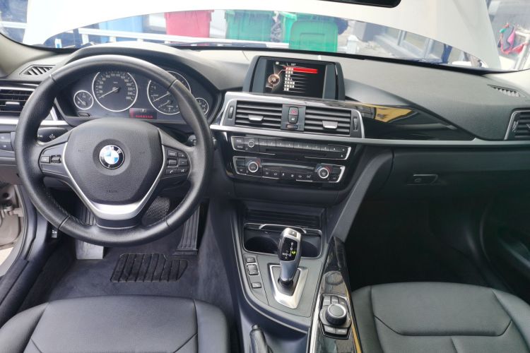 宝马3系 2016款 316Li 时尚型中控内饰7002