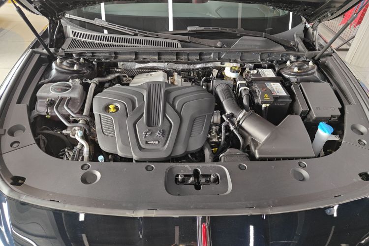 红旗H5 2025款 2.0T 自动玄影200万辆纪念版局部细节24