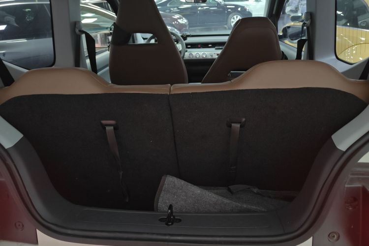 五菱汽车 宏光MINIEV 2022款 GAMEBOY 200km 玩咖款 磷酸铁锂机舱底盘23