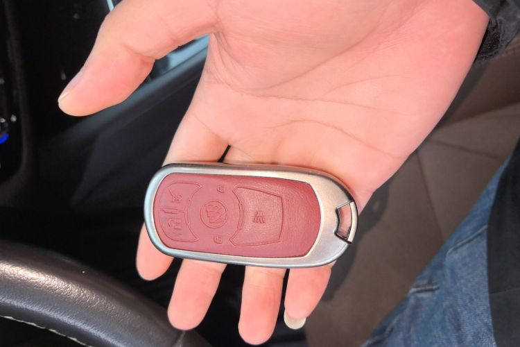 别克 君威 2017款 20T 豪华型中控内饰7001