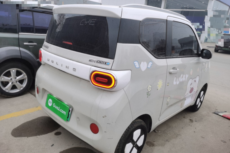 五菱汽车 宏光MINIEV 2024款 第三代 215km 进阶版车身外观7