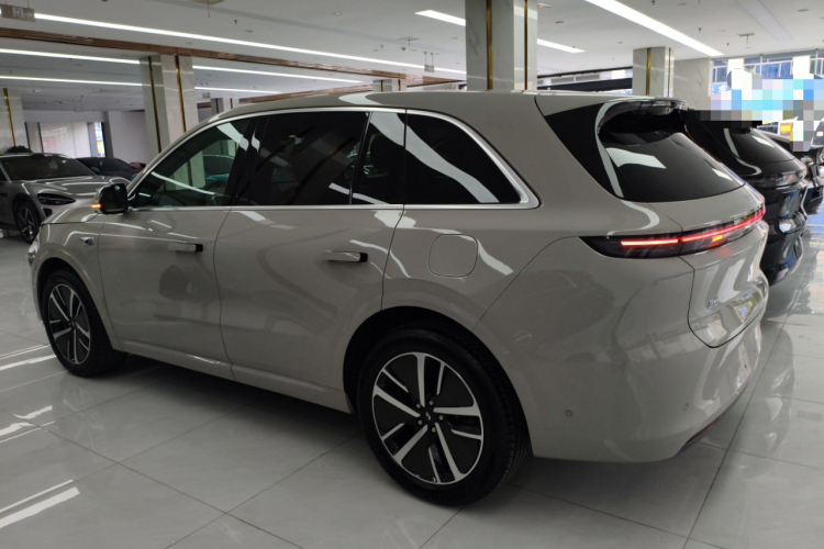 理想汽车 理想L6 2024款 Pro车身外观4