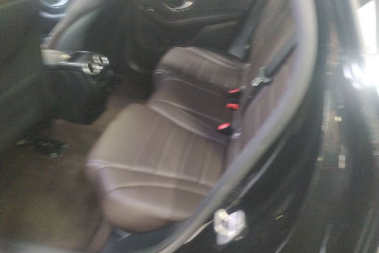 奔驰GLC 2022款 改款三 GLC 260 L 4MATIC 动感型中控内饰21