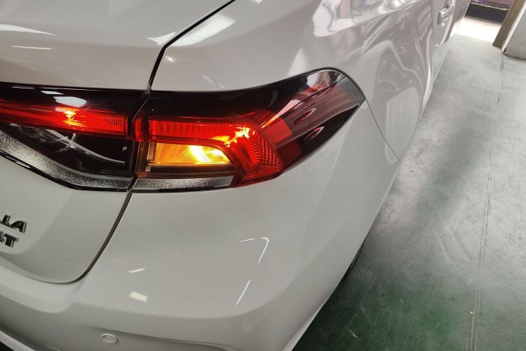 丰田 卡罗拉 2019款 1.2T S-CVT GL-i精英版车身外观6006