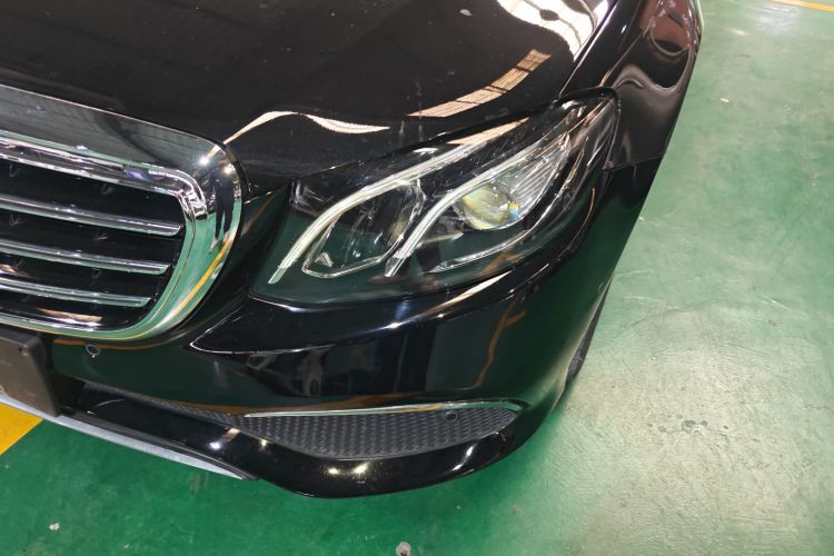 奔驰E级 2020款 改款 E 300 L 运动时尚型局部细节36