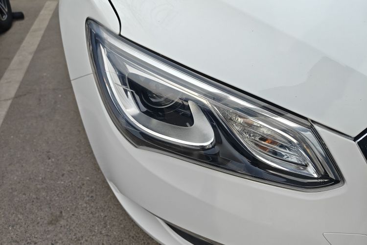 别克 英朗 2016款 15N 自动精英型车身外观8