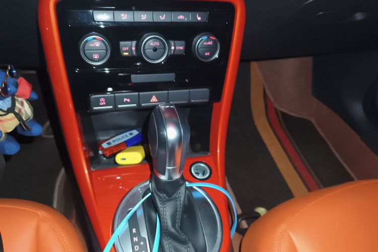 大众 甲壳虫 2017款 280TSI 纵乐版中控内饰18