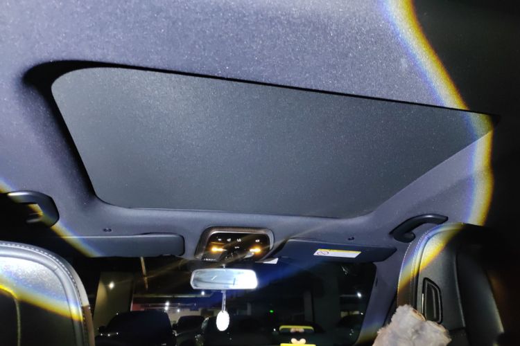 奔驰C级 2024款 改款二 C 260 L 运动版中控内饰22