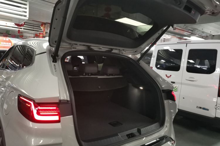 比亚迪 宋PLUS新能源 2025款 EV 智驾版 520km 豪华型局部细节23