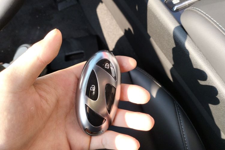 现代 索纳塔 2024款 1.5T Pro中控内饰11