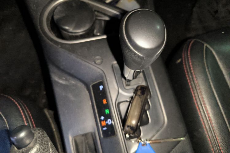 丰田 RAV4荣放 2016款 2.0L CVT两驱风尚版 国V中控内饰18