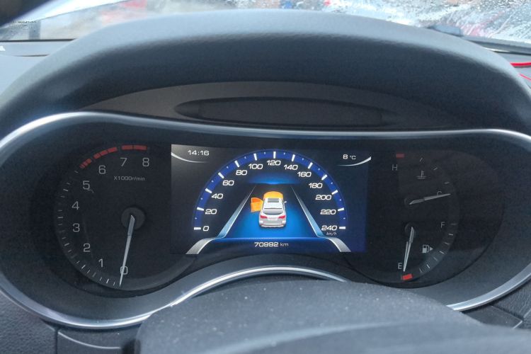 哈弗H8 2017款 2.0T 汽油两驱智享型中控内饰14