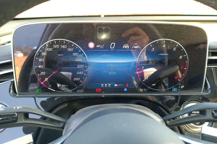 奔驰E级 2025款 E 300 L 豪华型中控内饰14