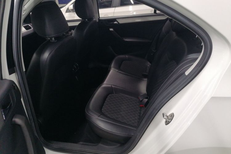 斯柯达 昕锐 2019款 1.5L 手动舒适版 国V中控内饰21