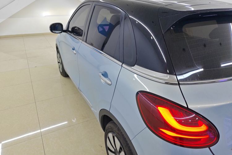 五菱汽车 五菱缤果 2024款 410km 灵犀尊享款车身外观6003