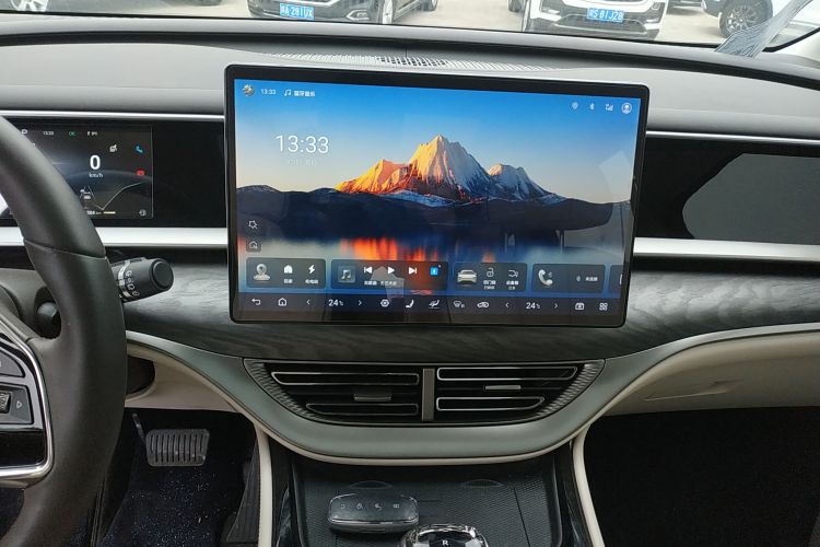 腾势D9 2024款 DM-i 1050 尊享型局部细节16