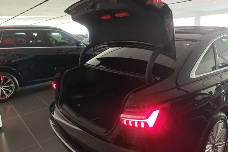 奥迪A6L 2024款 45 TFSI 臻选动感型机舱底盘23