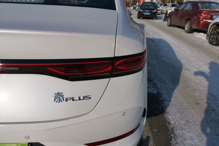 比亚迪 秦PLUS 2025款 DM-i 智驾版 55KM领先型车身外观9